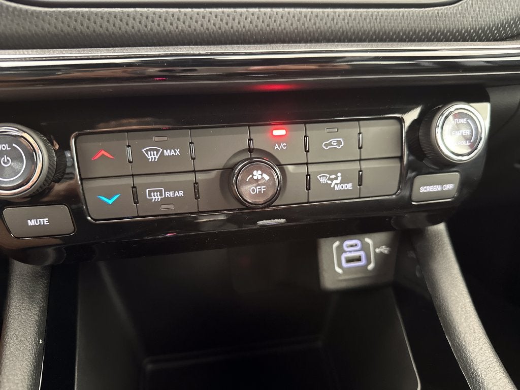 2027 Jeep Compass COMPASS LATITUDE ALTITUDE 4X4