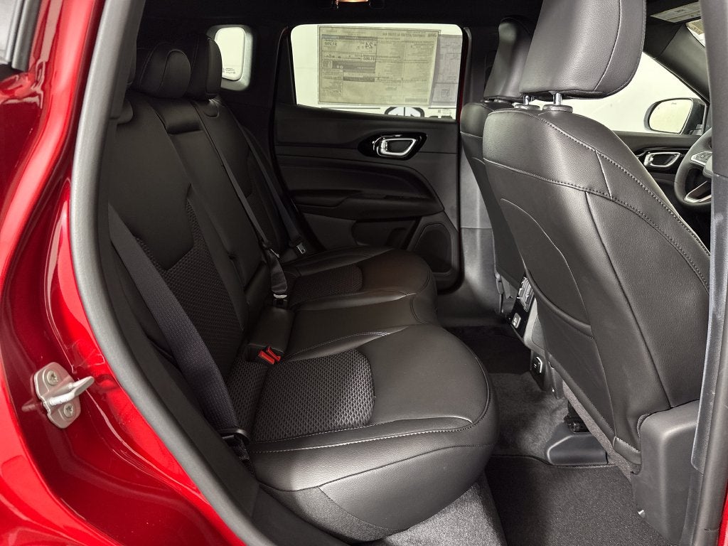 2027 Jeep Compass COMPASS LATITUDE ALTITUDE 4X4