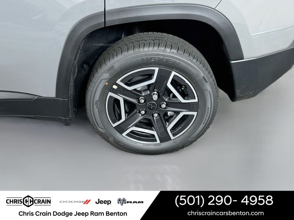 2026 Jeep Cherokee CHEROKEE LAREDO 4X4