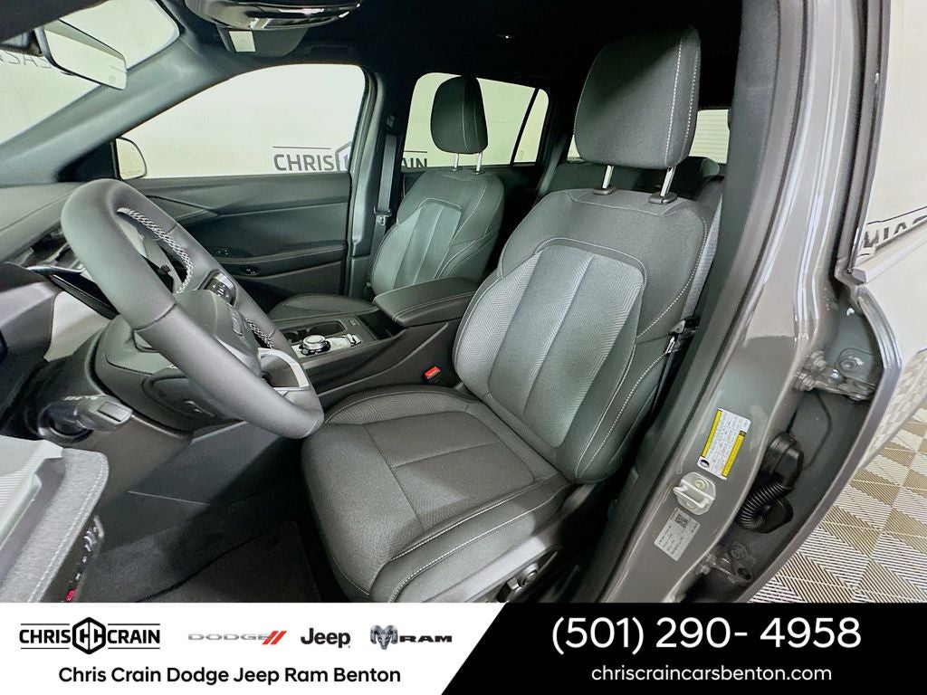2026 Jeep Cherokee CHEROKEE LAREDO 4X4