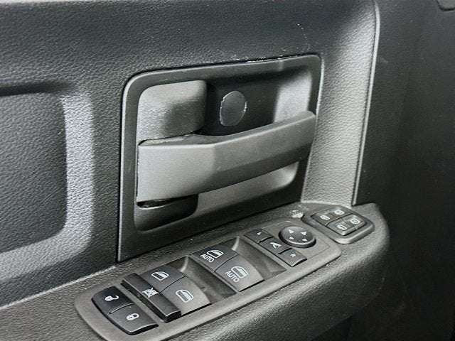 2024 RAM 3500 Tradesman Crew Cab 4x4 6'4' Box