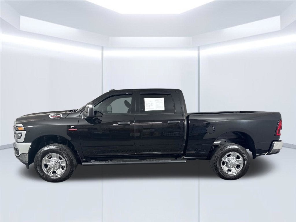 2025 RAM 2500 Tradesman Crew Cab 4x4 6'4' Box