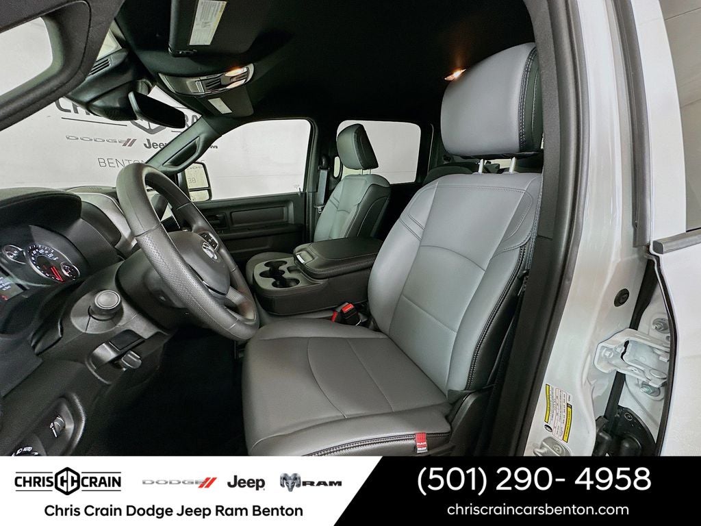 2026 RAM Ram 3500 RAM 3500 TRADESMAN CREW CAB 4X4 8' BOX