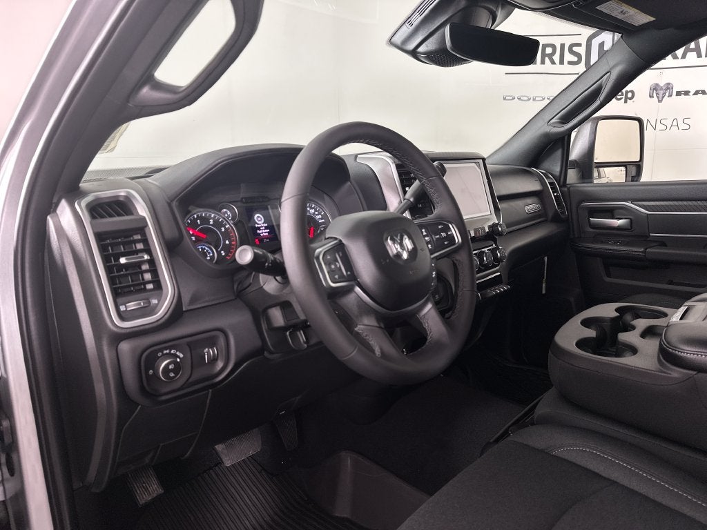 2027 RAM Ram 3500 RAM 3500 BIG HORN CREW CAB 4X4 8' BOX