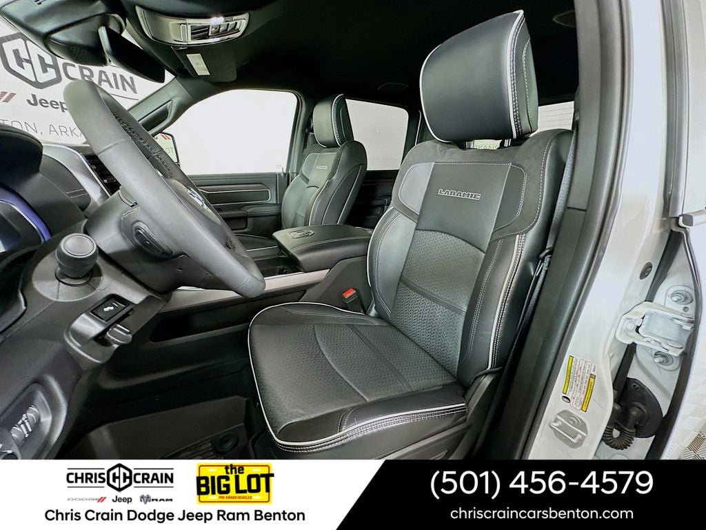 2025 RAM 3500 Laramie Crew Cab 4x4 8' Box