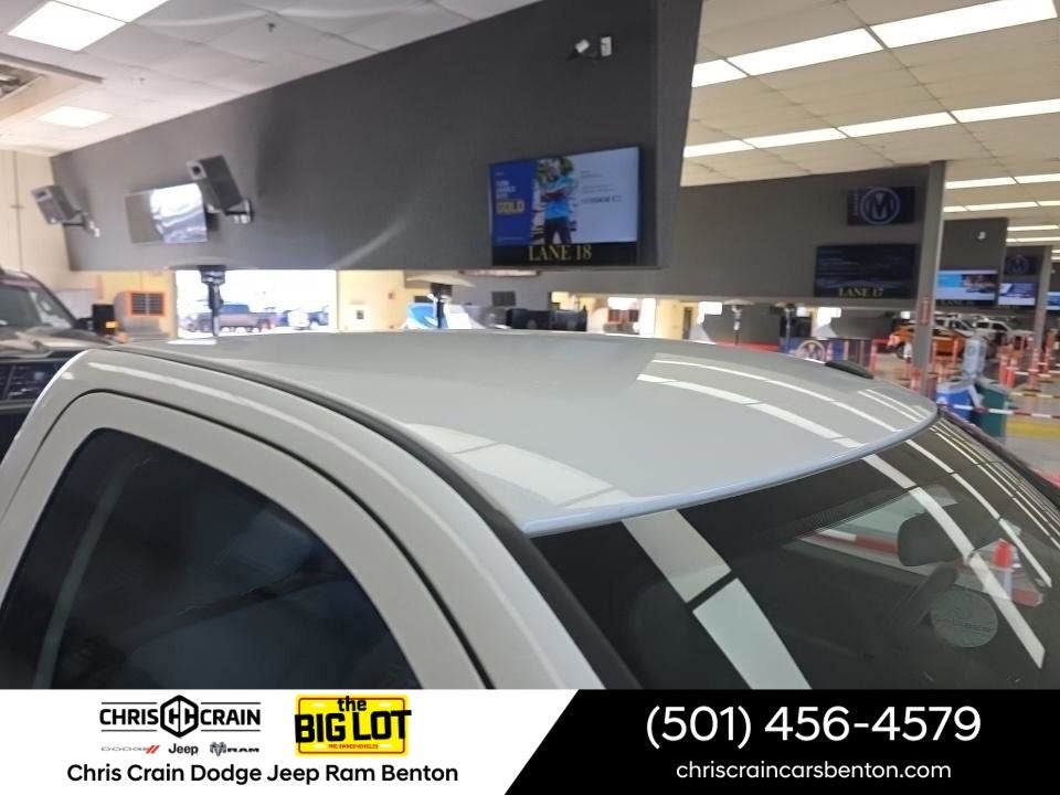 2022 RAM 1500 Classic Tradesman Regular Cab 4x2 8' Box