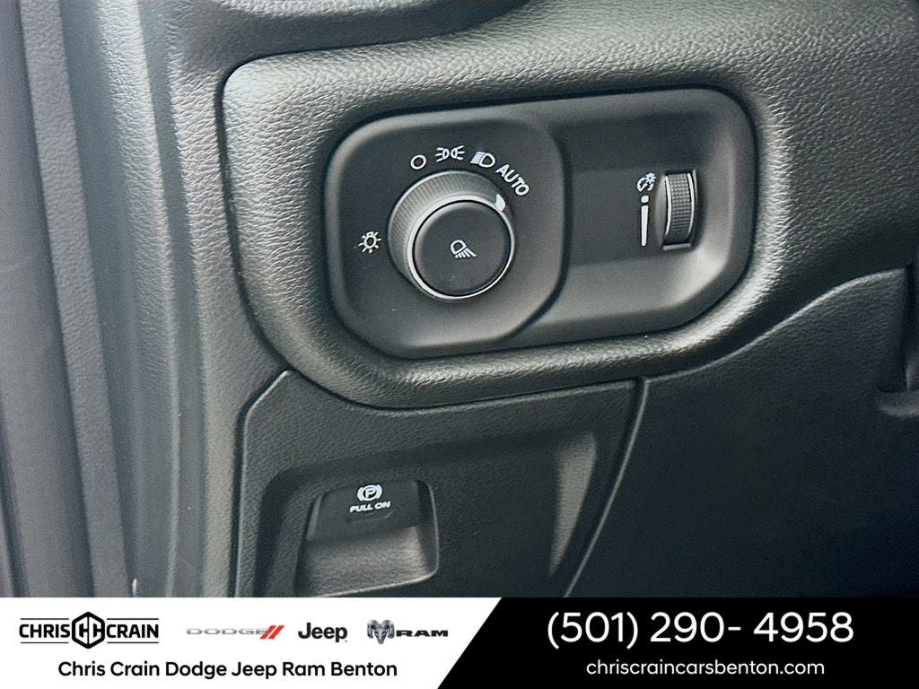 2026 RAM Ram 1500 RAM 1500 TRADESMAN CREW CAB 4X2 5'7' BOX
