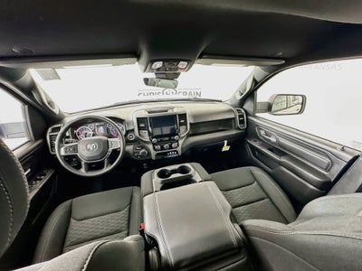2027 RAM Ram 1500 RAM 1500 EXPRESS CREW CAB 4X4 5'7' BOX
