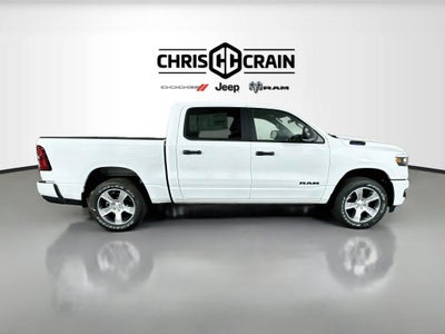 2027 RAM Ram 1500 RAM 1500 EXPRESS CREW CAB 4X4 5'7' BOX
