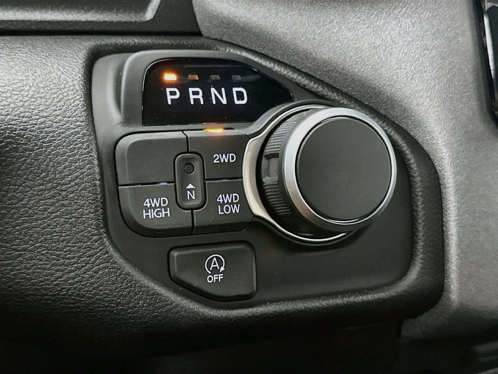 2027 RAM Ram 1500 RAM 1500 EXPRESS CREW CAB 4X4 5'7' BOX