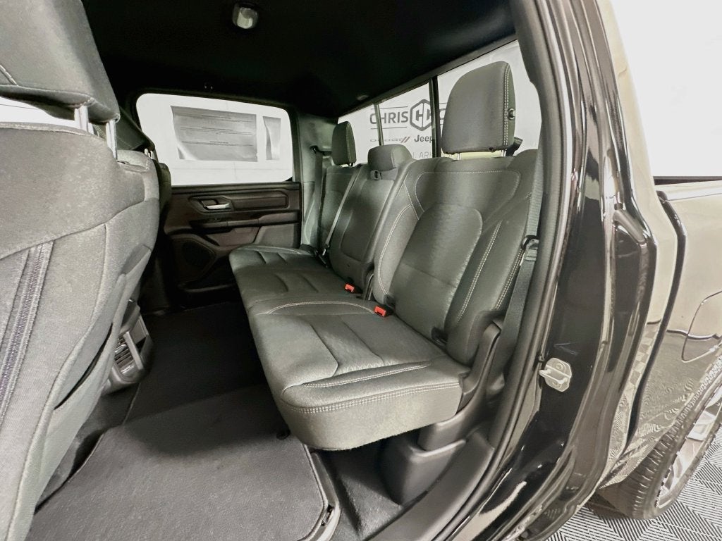 2027 RAM Ram 1500 RAM 1500 EXPRESS CREW CAB 4X4 5'7' BOX
