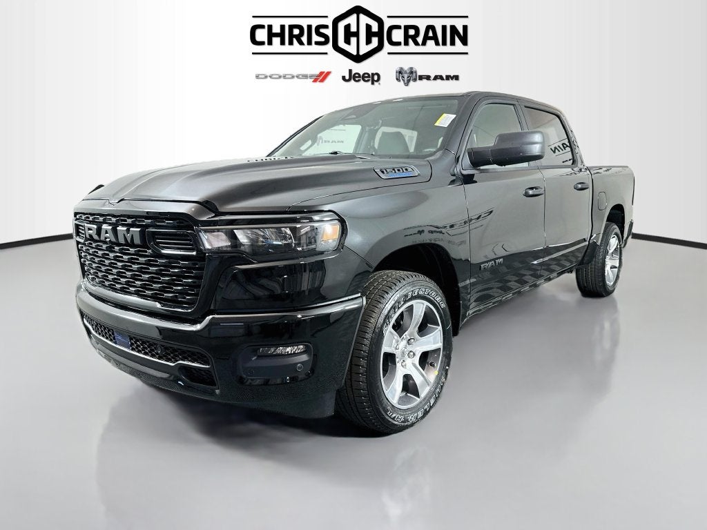 2027 RAM Ram 1500 RAM 1500 EXPRESS CREW CAB 4X4 5'7' BOX