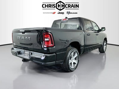 2027 RAM Ram 1500 RAM 1500 EXPRESS CREW CAB 4X4 5'7' BOX