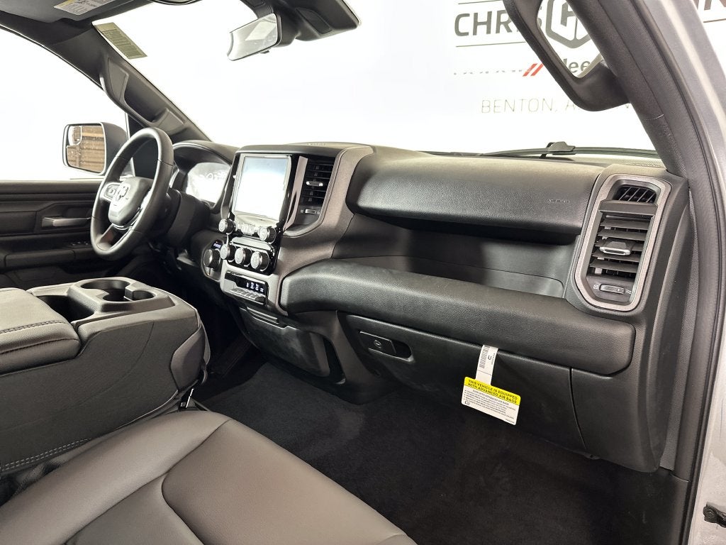 2026 RAM Ram 1500 RAM 1500 TRADESMAN CREW CAB 4X4 5'7' BOX