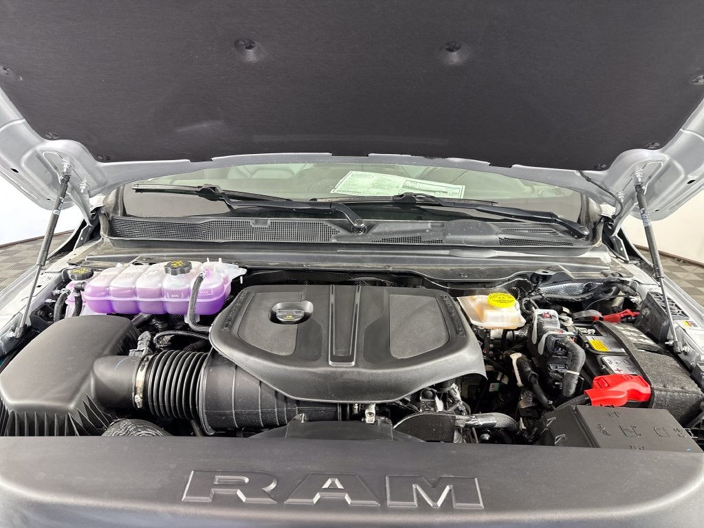 2026 RAM Ram 1500 RAM 1500 TRADESMAN CREW CAB 4X4 5'7' BOX