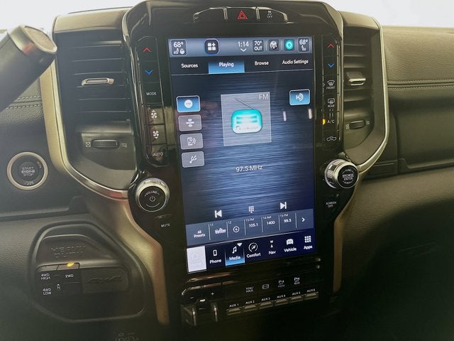 2022 RAM 2500 Laramie Crew Cab 4x4 6'4' Box