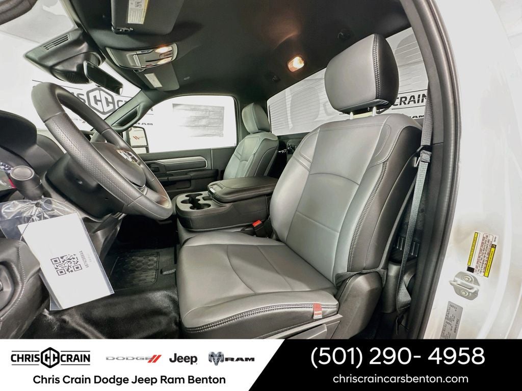 2026 RAM Ram 5500 Chassis Cab RAM 5500 TRADESMAN CHASSIS REGULAR CAB 4X4 84' CA