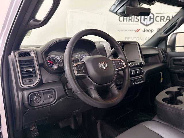 2026 RAM Ram 5500 Chassis Cab RAM 5500 TRADESMAN CHASSIS REGULAR CAB 4X4 84' CA