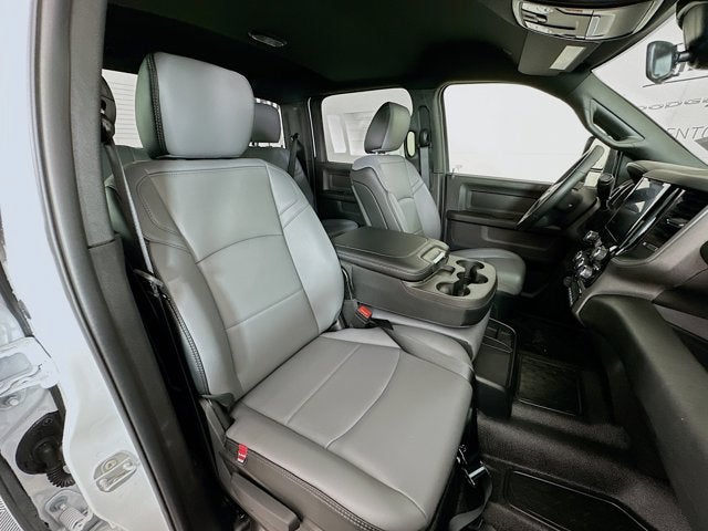 2026 RAM Ram 5500 Chassis Cab RAM 5500 TRADESMAN CHASSIS CREW CAB 4X4 84' CA