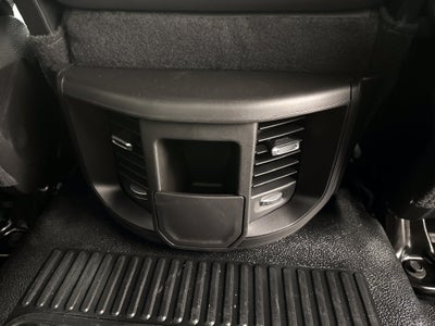 2027 RAM Ram 5500 Chassis Cab RAM 5500 TRADESMAN CHASSIS CREW CAB 4X4 84' CA