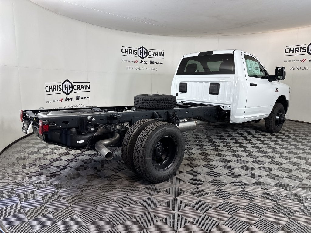 2027 RAM Ram 3500 Chassis Cab RAM 3500 TRADESMAN CHASSIS REGULAR CAB 4X4 84' CA