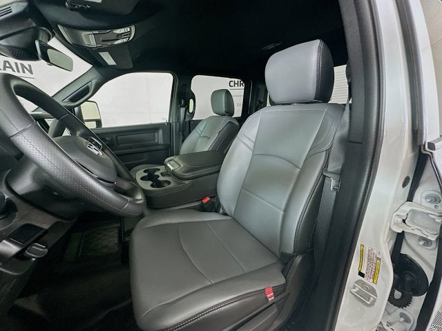 2026 RAM Ram 3500 Chassis Cab RAM 3500 TRADESMAN CREW CAB CHASSIS 4X4 60' CA