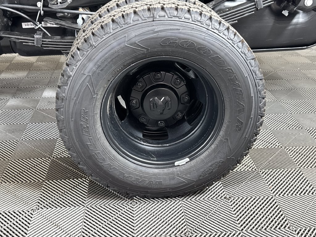 2027 RAM Ram 3500 Chassis Cab RAM 3500 TRADESMAN CREW CAB CHASSIS 4X4 60' CA