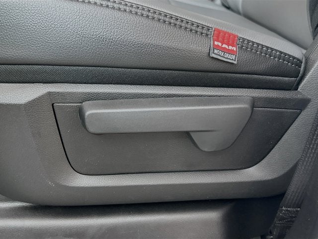 2026 RAM Ram 3500 Chassis Cab RAM 3500 TRADESMAN CREW CAB CHASSIS 4X4 60' CA