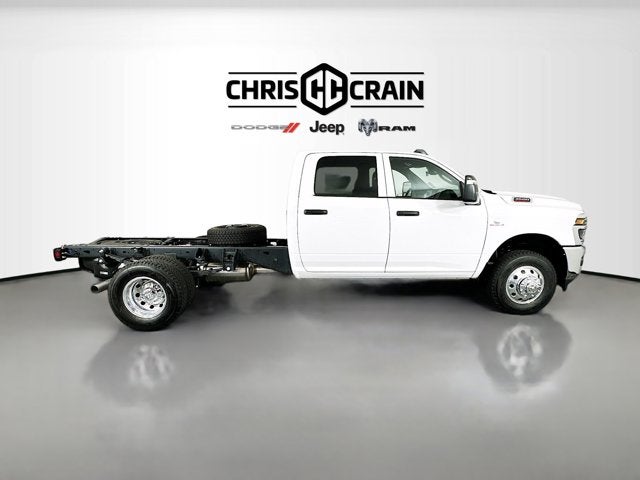 2026 RAM Ram 3500 Chassis Cab RAM 3500 TRADESMAN CREW CAB CHASSIS 4X4 60' CA