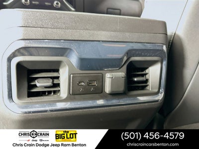 2022 GMC Sierra 1500 Limited 4WD Crew Cab Short Box AT4