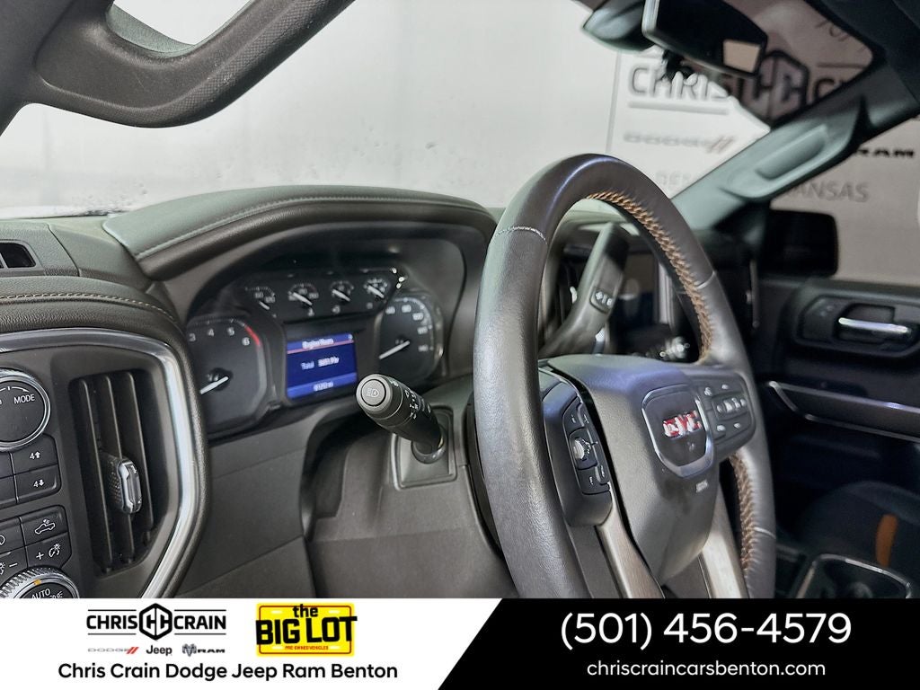 2022 GMC Sierra 1500 Limited 4WD Crew Cab Short Box AT4