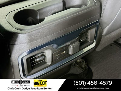 2022 GMC Sierra 1500 Limited 4WD Crew Cab Short Box AT4