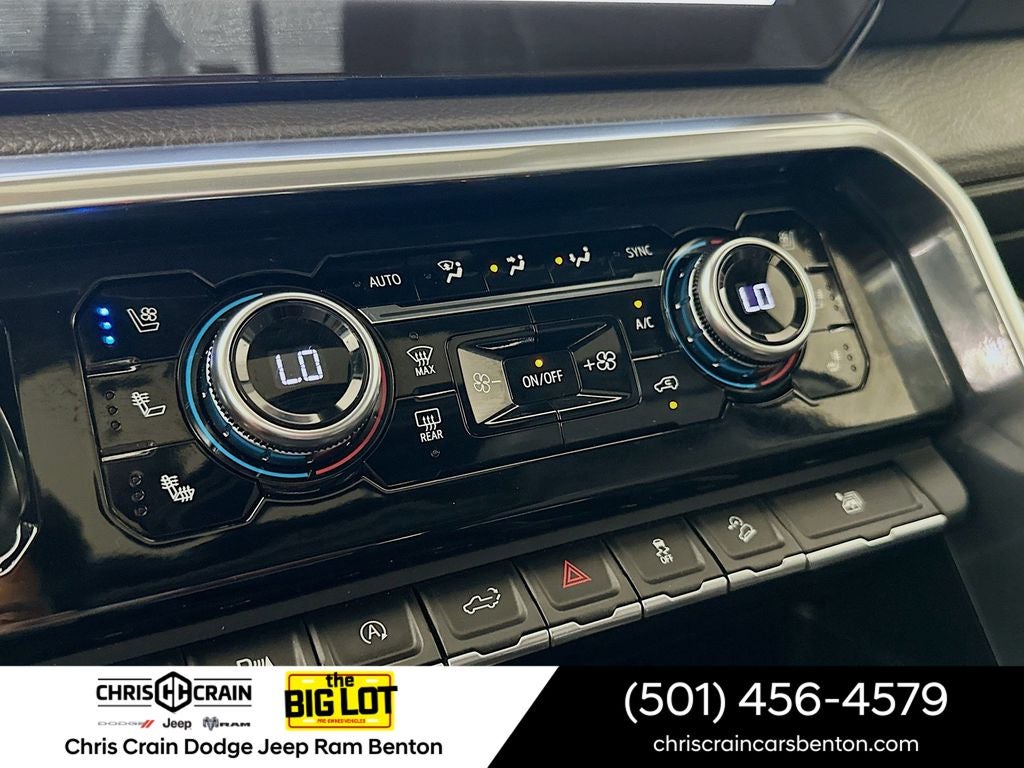 2023 GMC Sierra 1500 4WD Crew Cab Short Box Denali