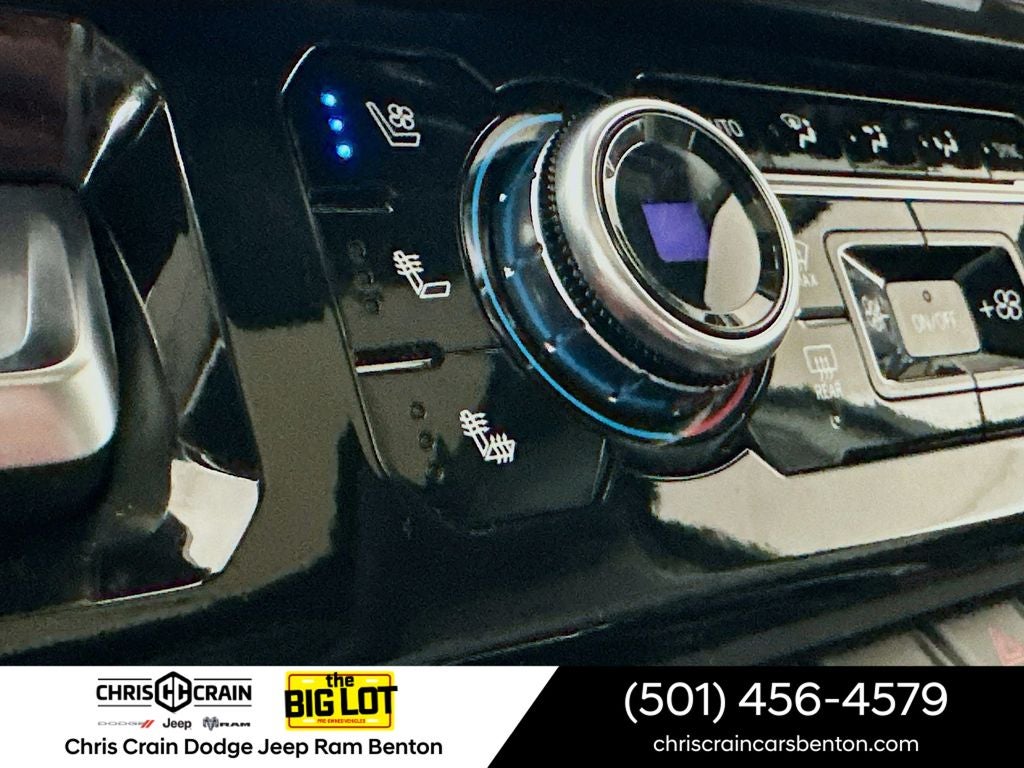 2023 GMC Sierra 1500 4WD Crew Cab Short Box Denali