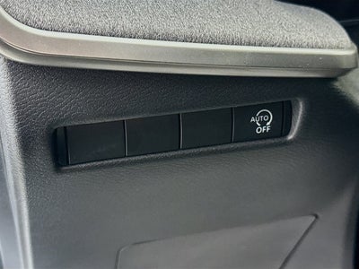 2025 Nissan Kicks SV FWD