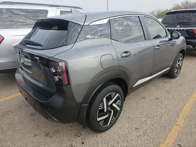 2025 Nissan Kicks SV FWD