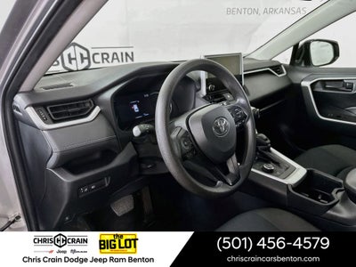 2025 Toyota RAV4 Hybrid LE