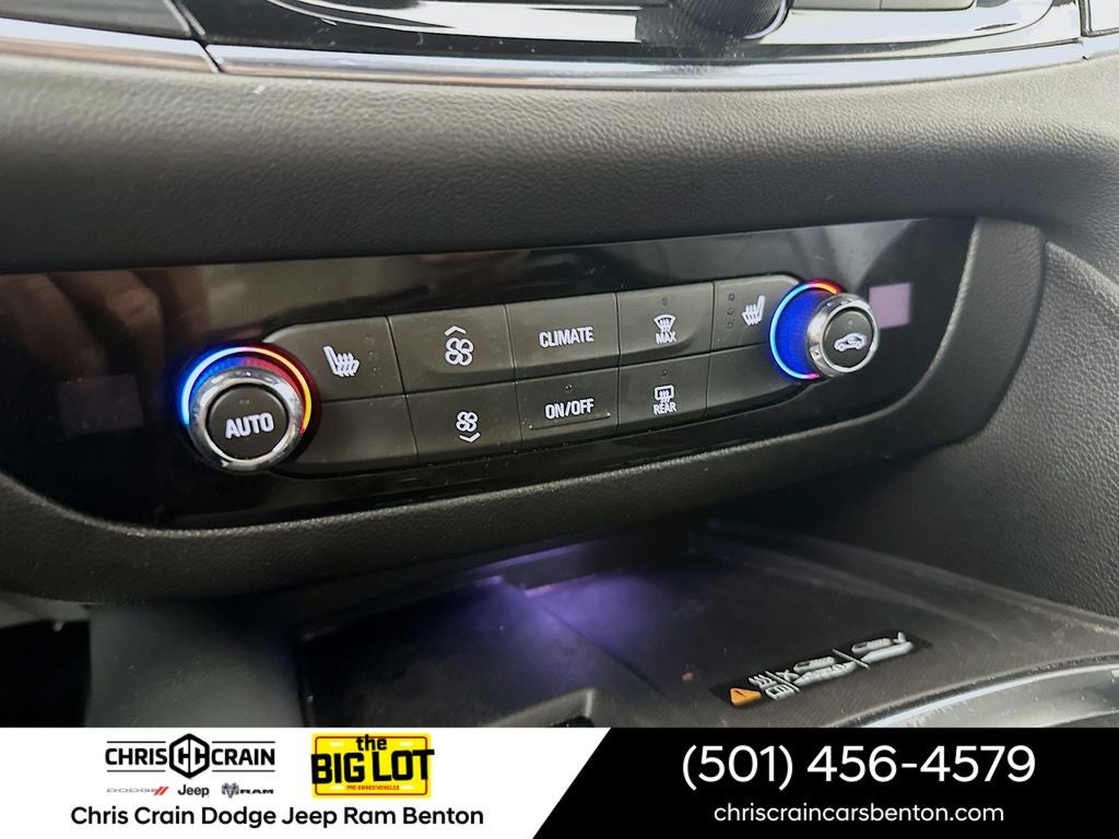 2023 Buick Enclave Essence FWD