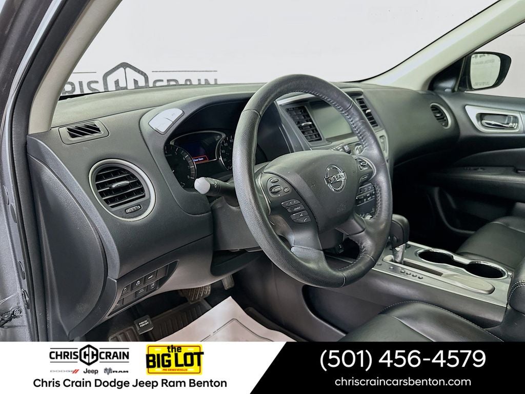 2020 Nissan Pathfinder SL 2WD