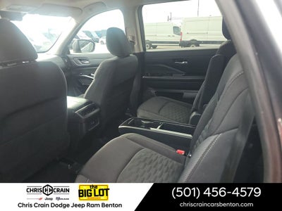 2022 Nissan Pathfinder SV