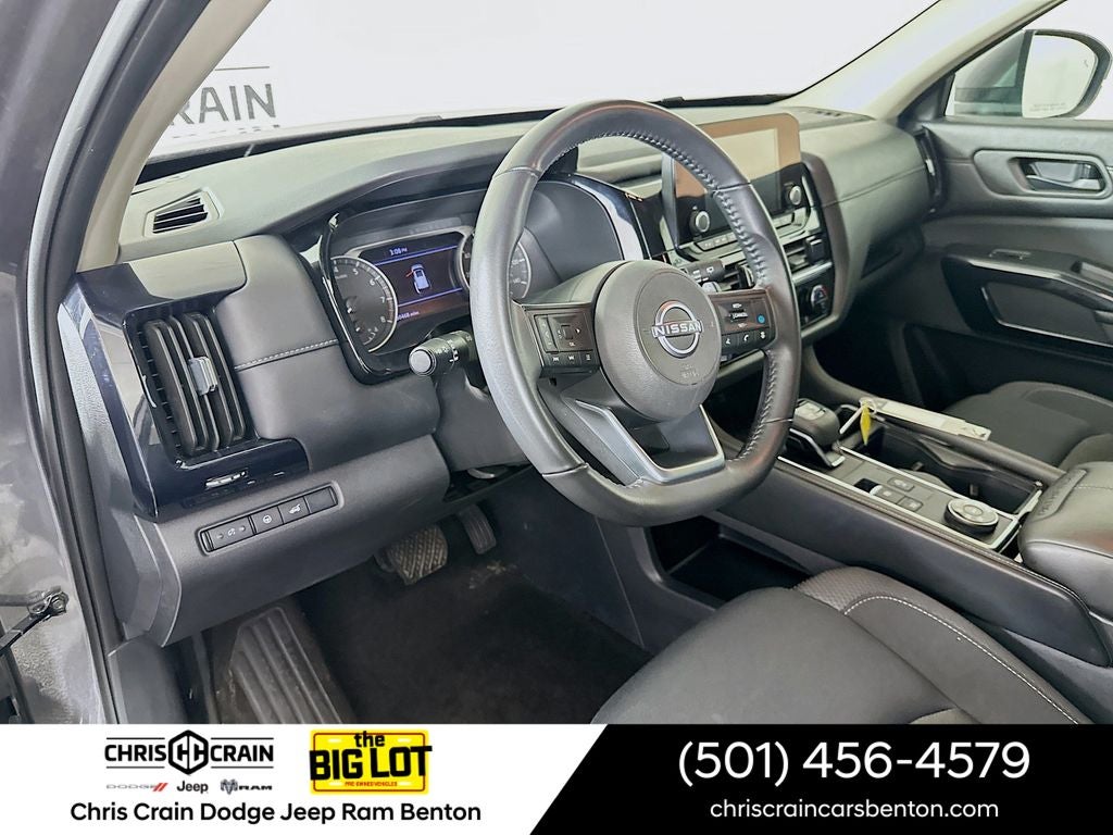 2025 Nissan Pathfinder SV 4WD