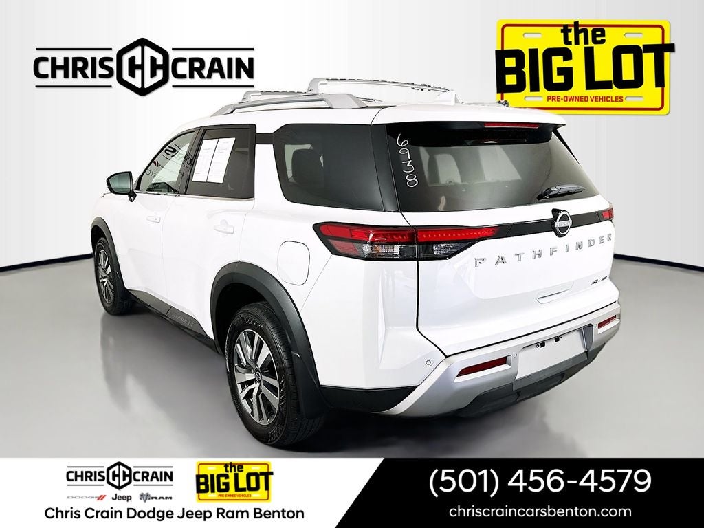 2025 Nissan Pathfinder SL 4WD