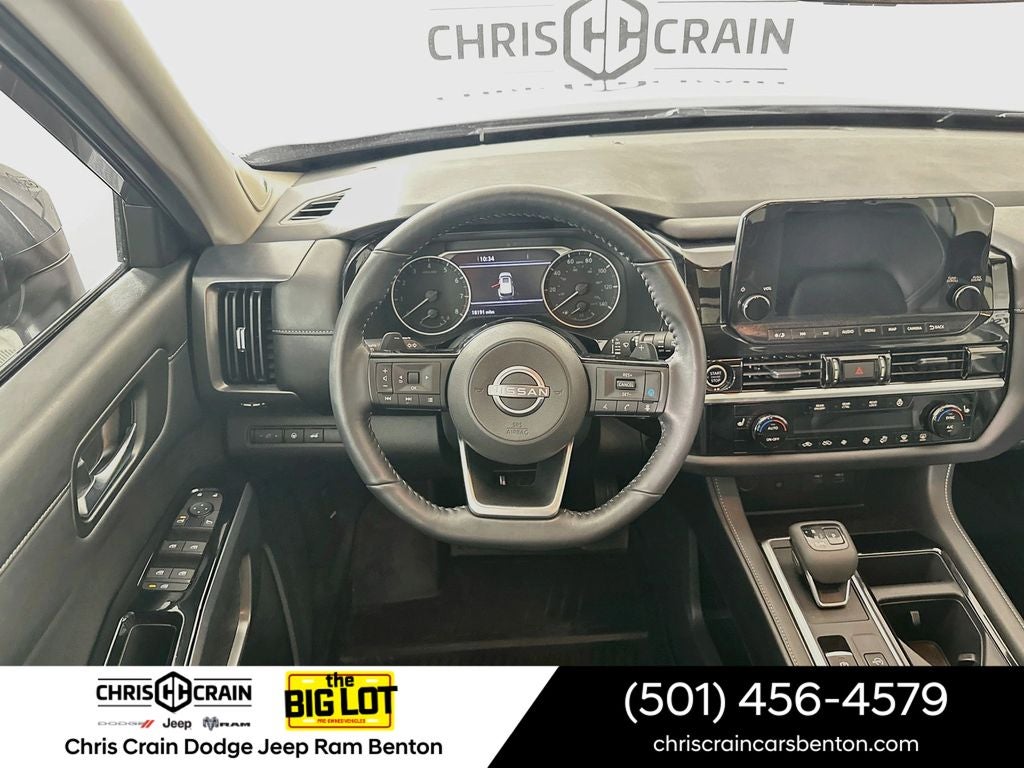 2024 Nissan Pathfinder SL 4WD