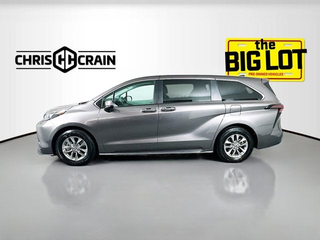 2024 Toyota Sienna LE