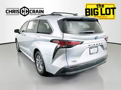 2021 Toyota Sienna XLE