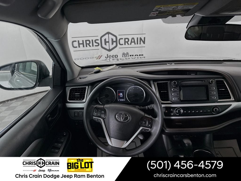 2019 Toyota Highlander LE