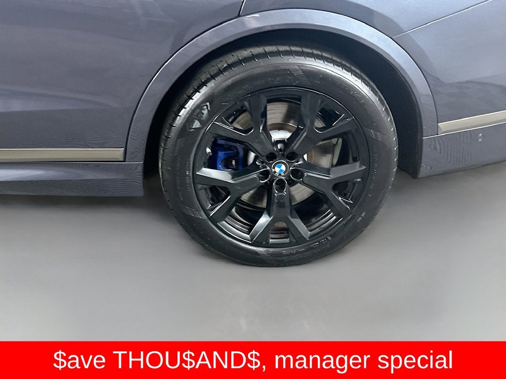 2021 BMW X7 M50i