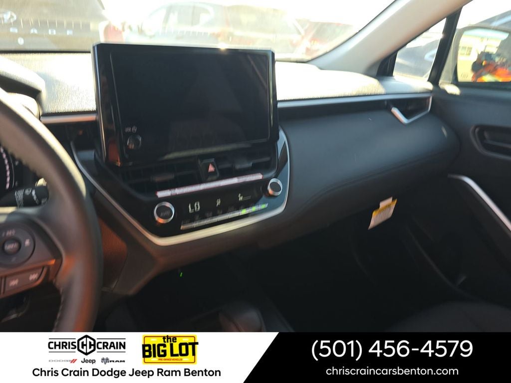 2026 Toyota Corolla Cross LE