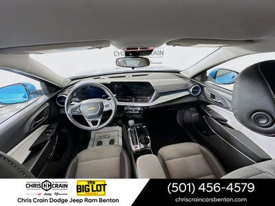 2025 Chevrolet Trax FWD LT