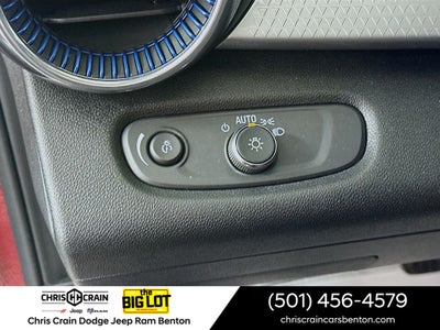 2025 Chevrolet Trax FWD LT